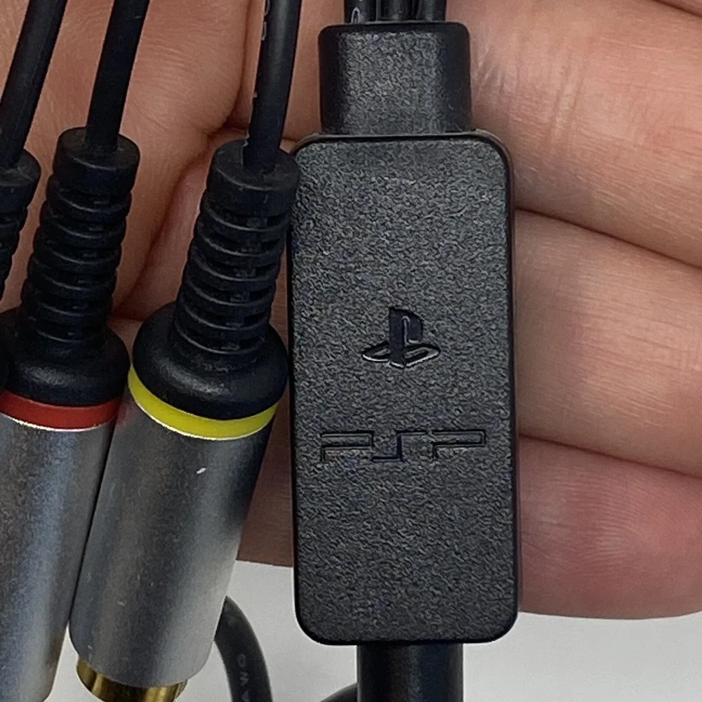 Microsoft‎ Xbox 360 E Composite AV Cable with chip